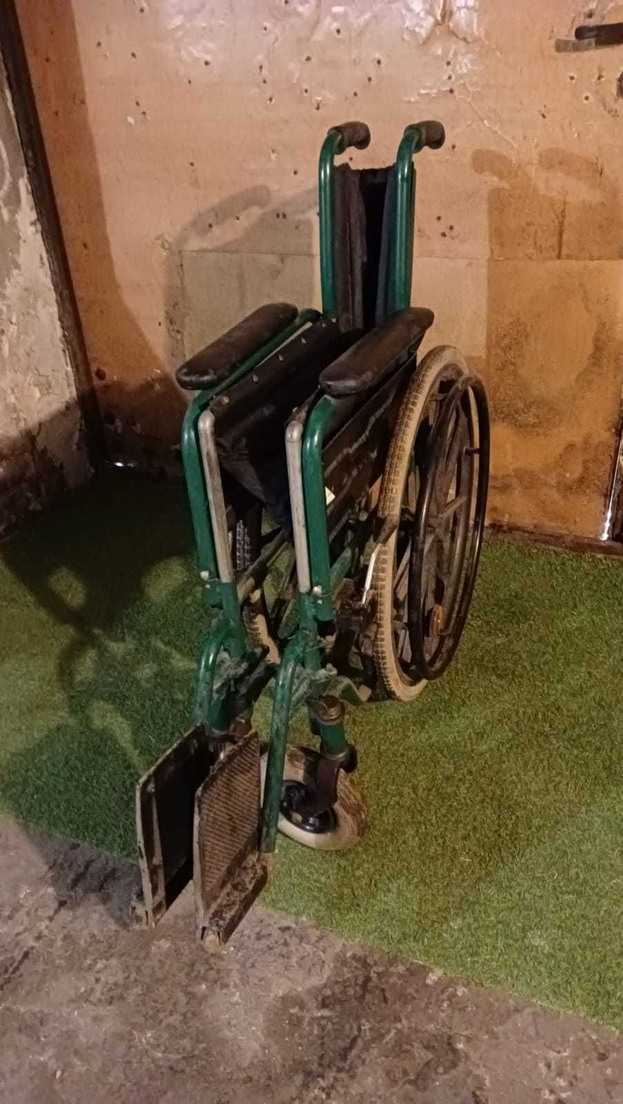 Wózek inwalidzki składany
