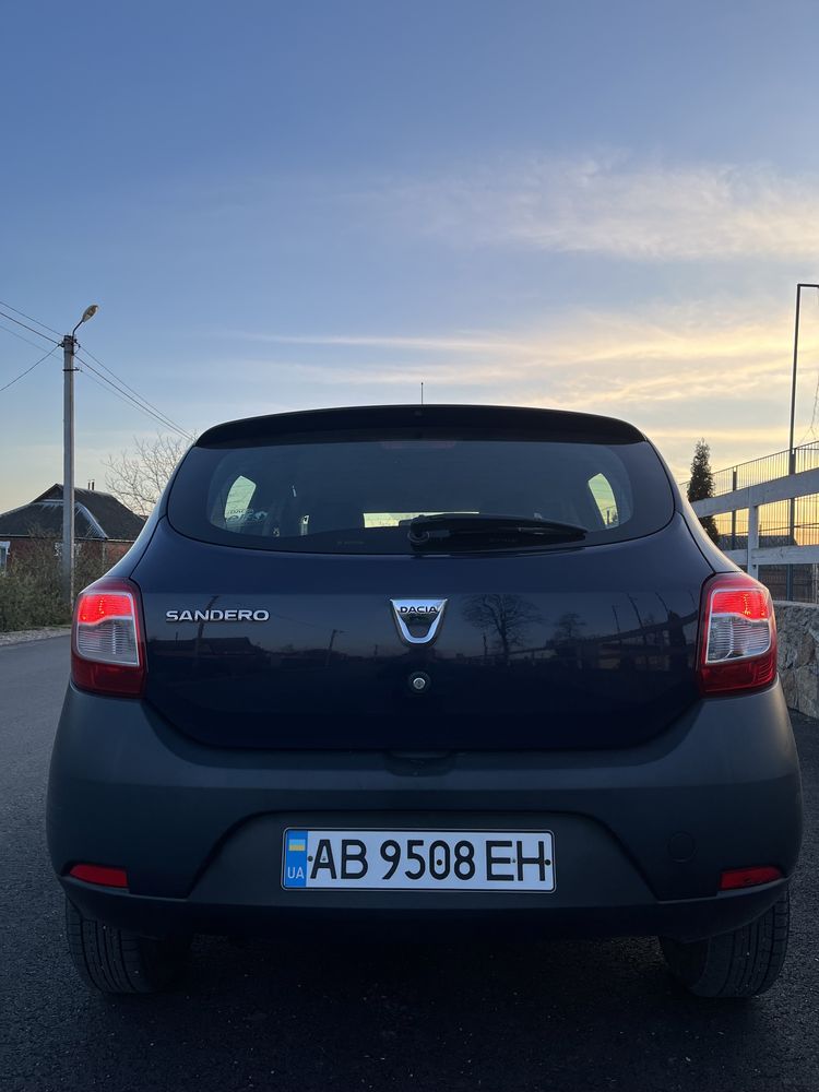 Продам Dacia Sandero 2013