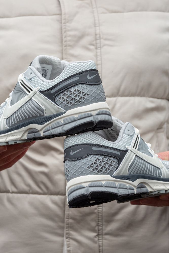 Кросівки Nike Zoom Vomero 5 Climacool Grey