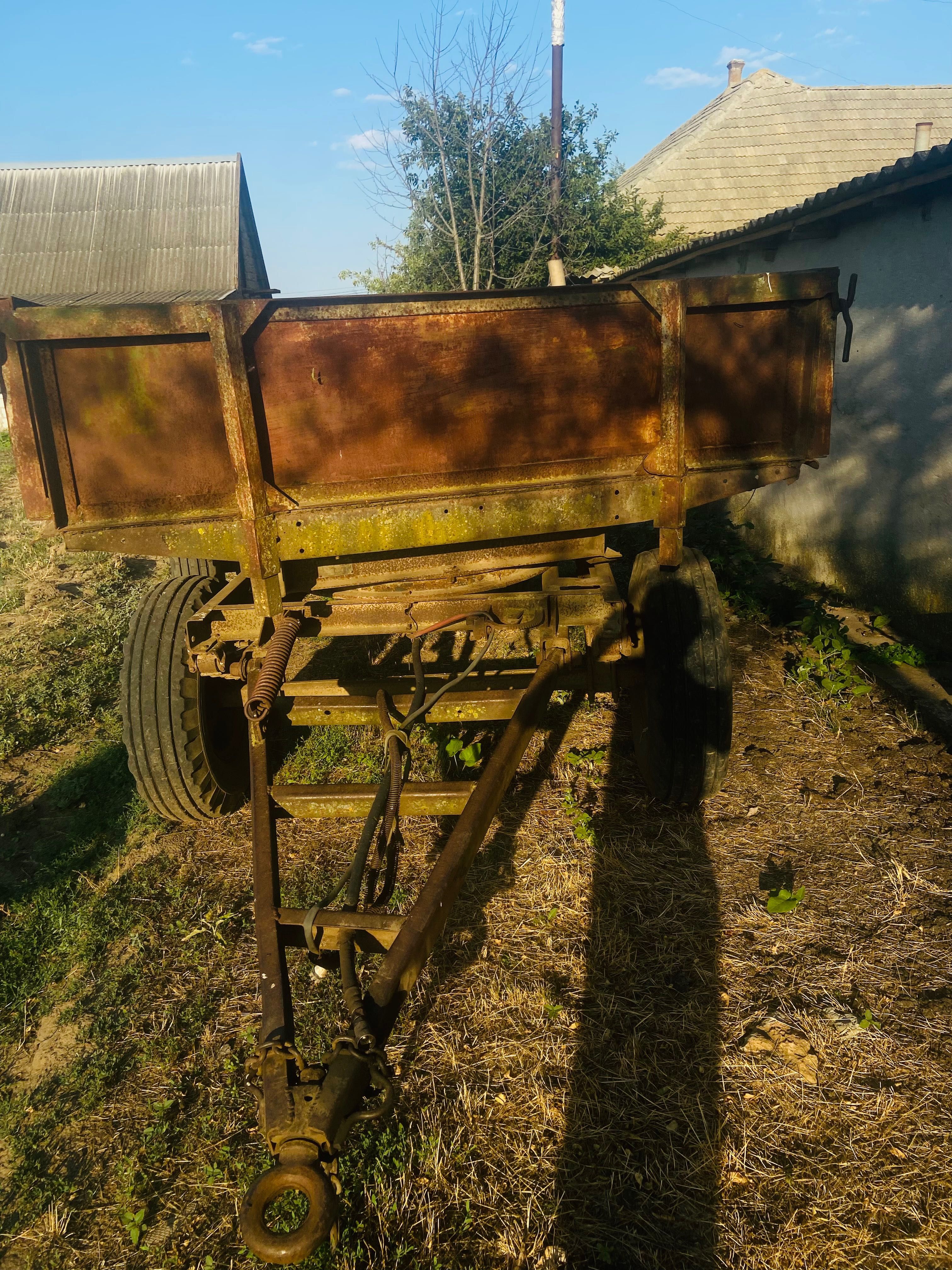 Продам причіп тракторний 2ПТС-4