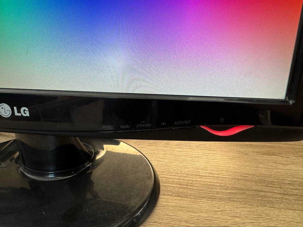 Б/В LG Flatron W1943C — 18.5" / HD / VGA