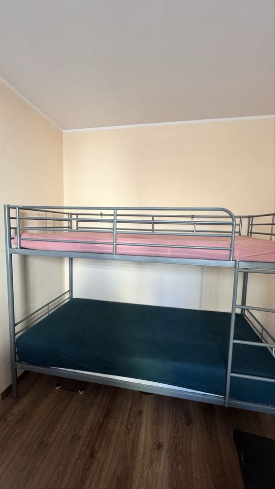 Łóżko piętrowe bez materacy