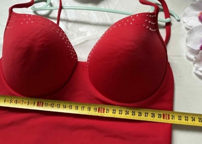 Strój kąpielowy jednoczęściowy Triumph kostium modelujący push up S/M