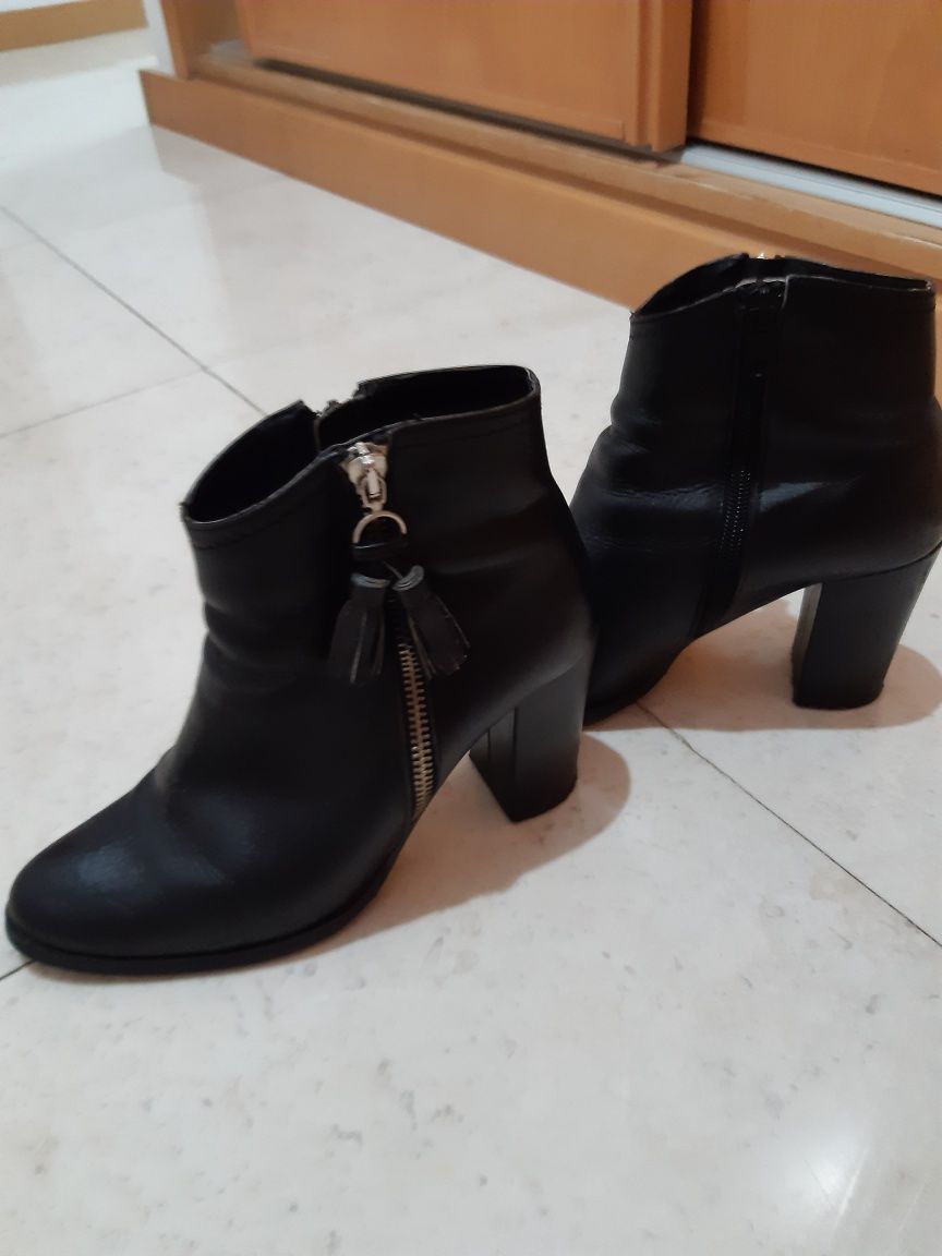 Vendo par Botas novas