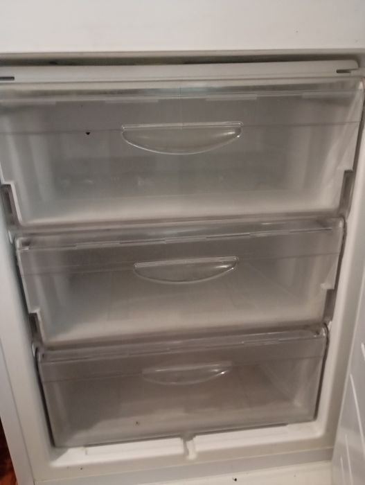 Продам холодильник Атлант