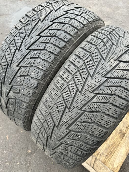 Шини 205 55 16 94T XL Hankook Winter I*Zept IZ2 пара