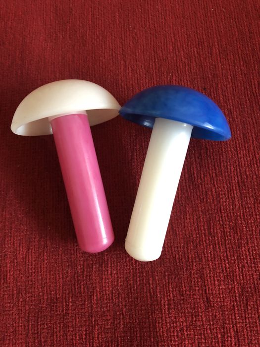 Грибочек для штопки ,пяльца , пуговицы