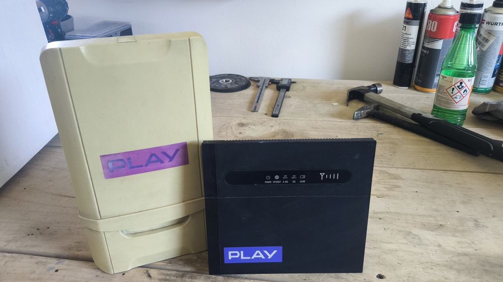 ROUTER z Anteną zewnętrzną