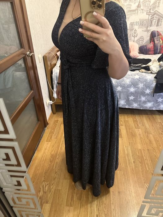 Вечірня сукня жіноча