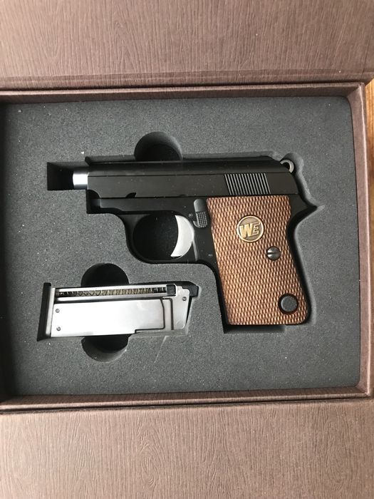 Pistola Airsoft de greengas Colt 25 - Glock 19 - Glock 18C