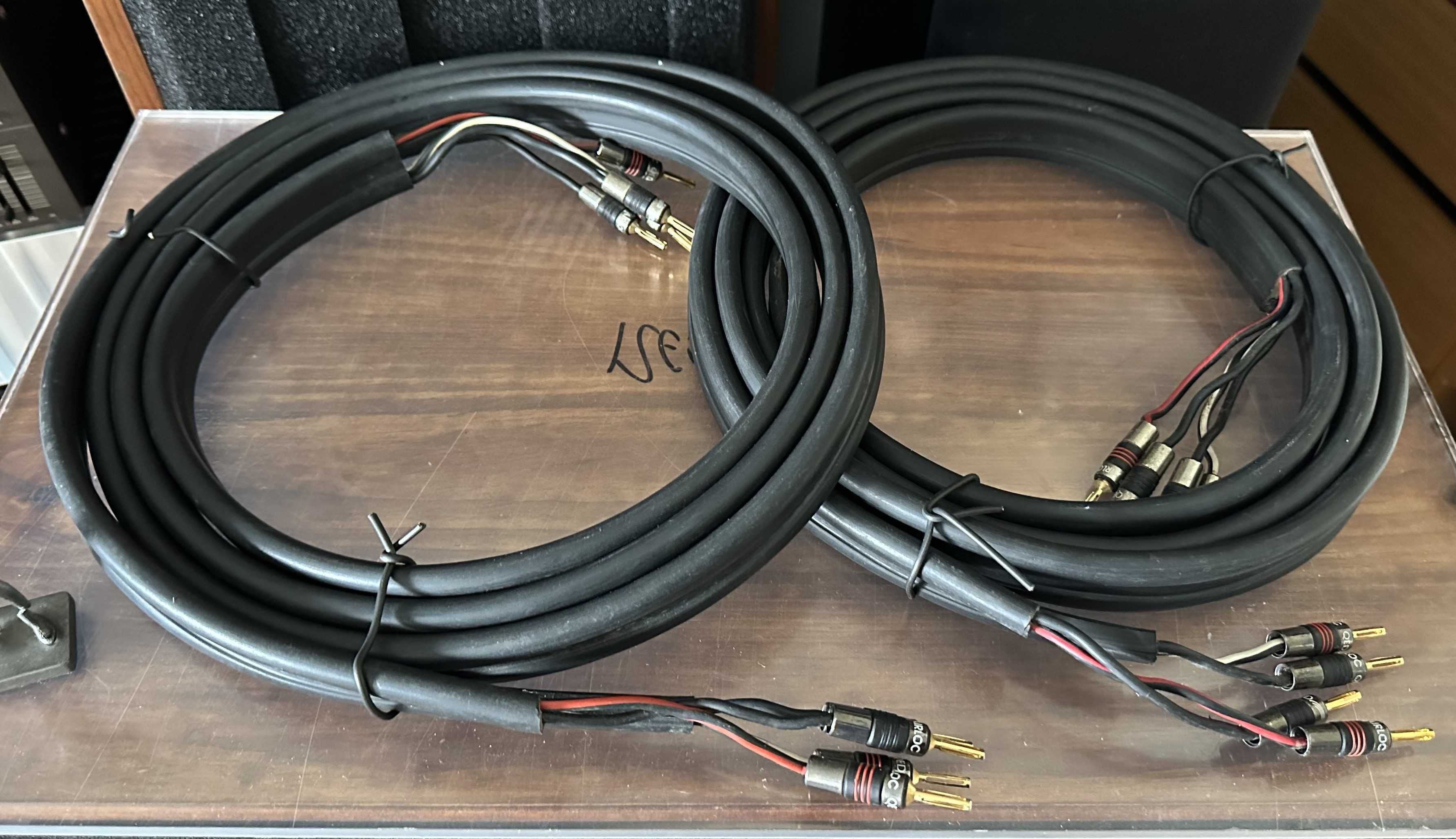Linn K400 - cabos coluna para bicablagem com fichas Airlock da Qed