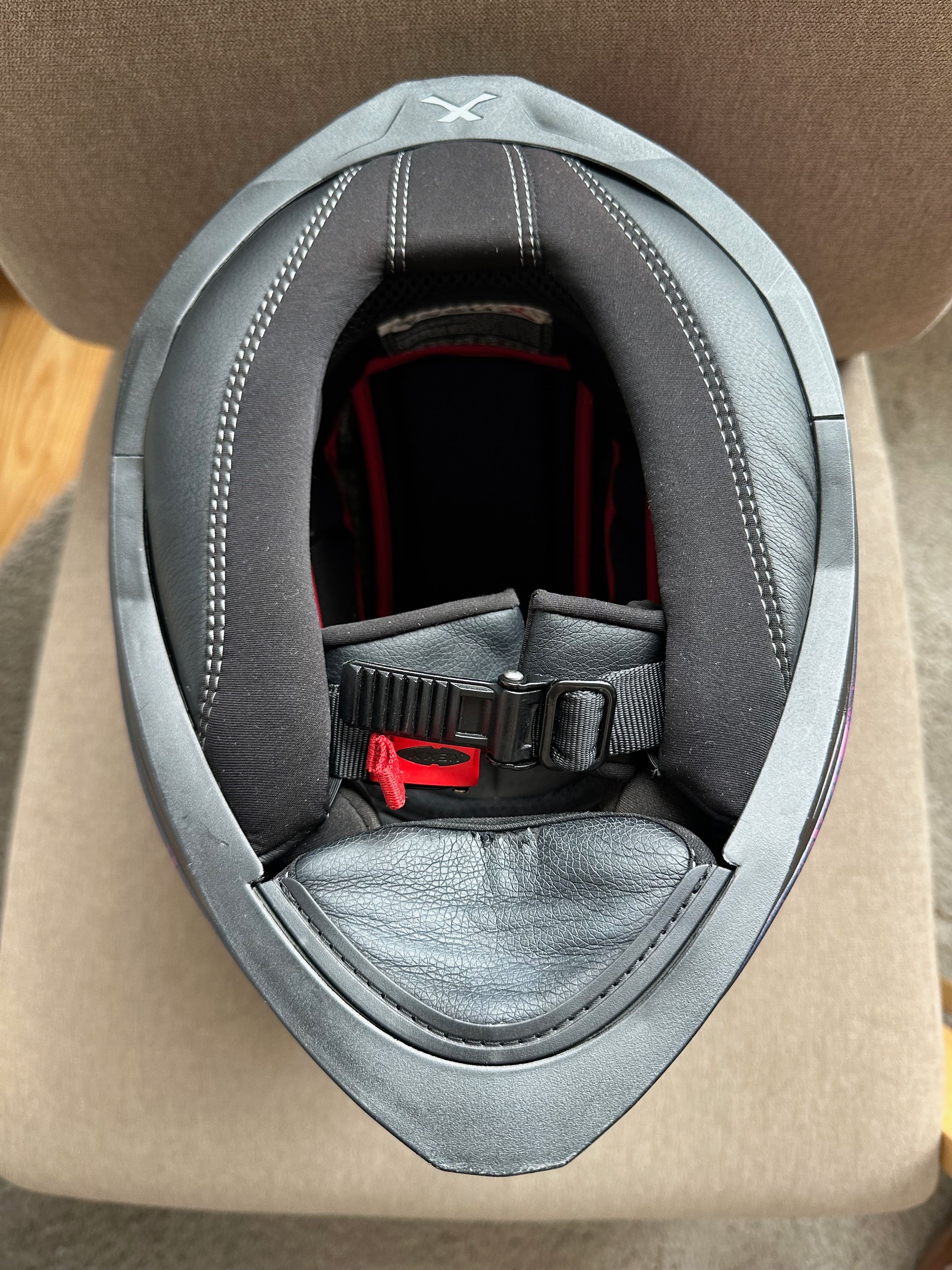 Vendo Capacete NEXX Feminino [cheira a novo]