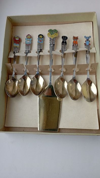 Продам казковий набір для чаювання мельхіор СРСР 
Чарівний і рідкісний