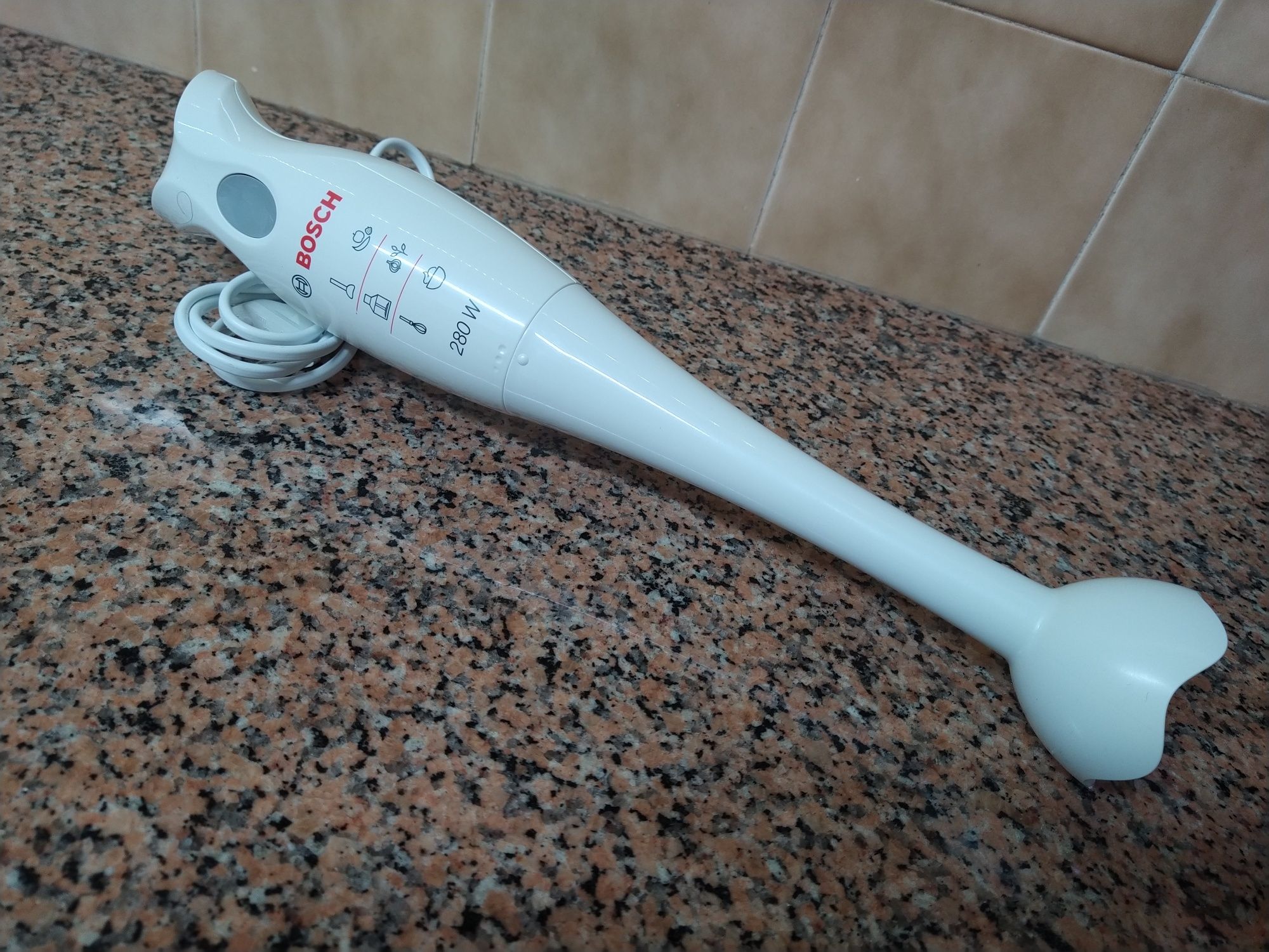 Varinha mágica da Bosch, batedeira liquidificadora trituradora casa.