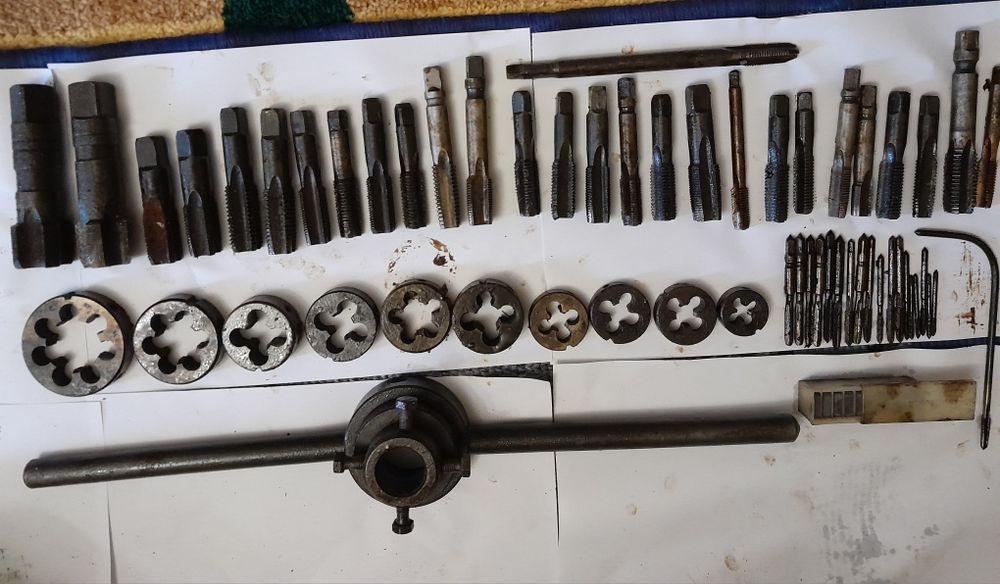 Продам набор плашки, метчики СССР