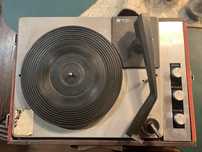 Gramofon WG-550 brązowy rok prod.1974