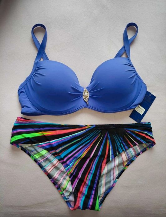 Nowy strój piękny z metki 46 ale bardziej 44