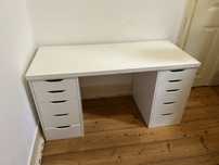 Vendo Mesa de manicure