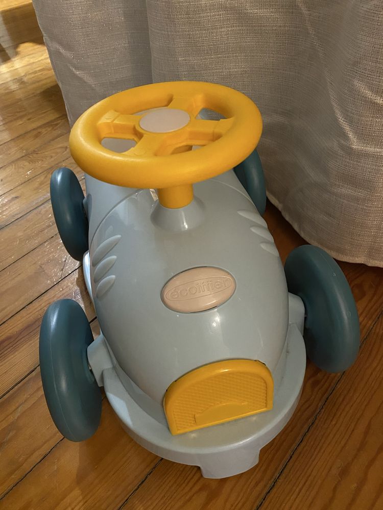 Carro de brincar