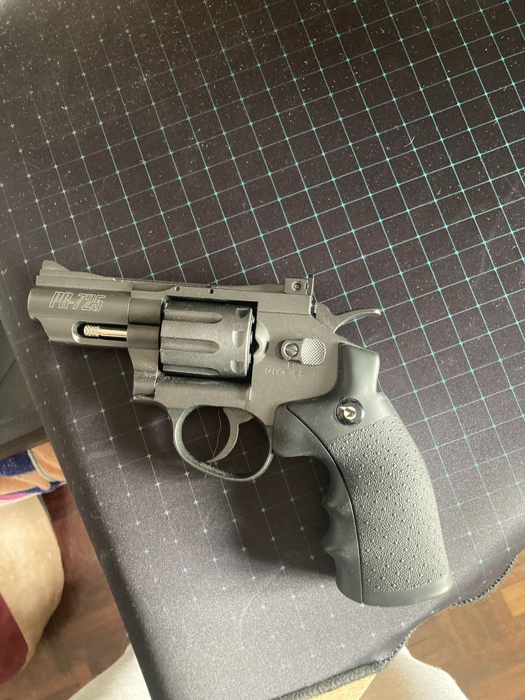 Revolver Co2 Gamo 4.5cal
