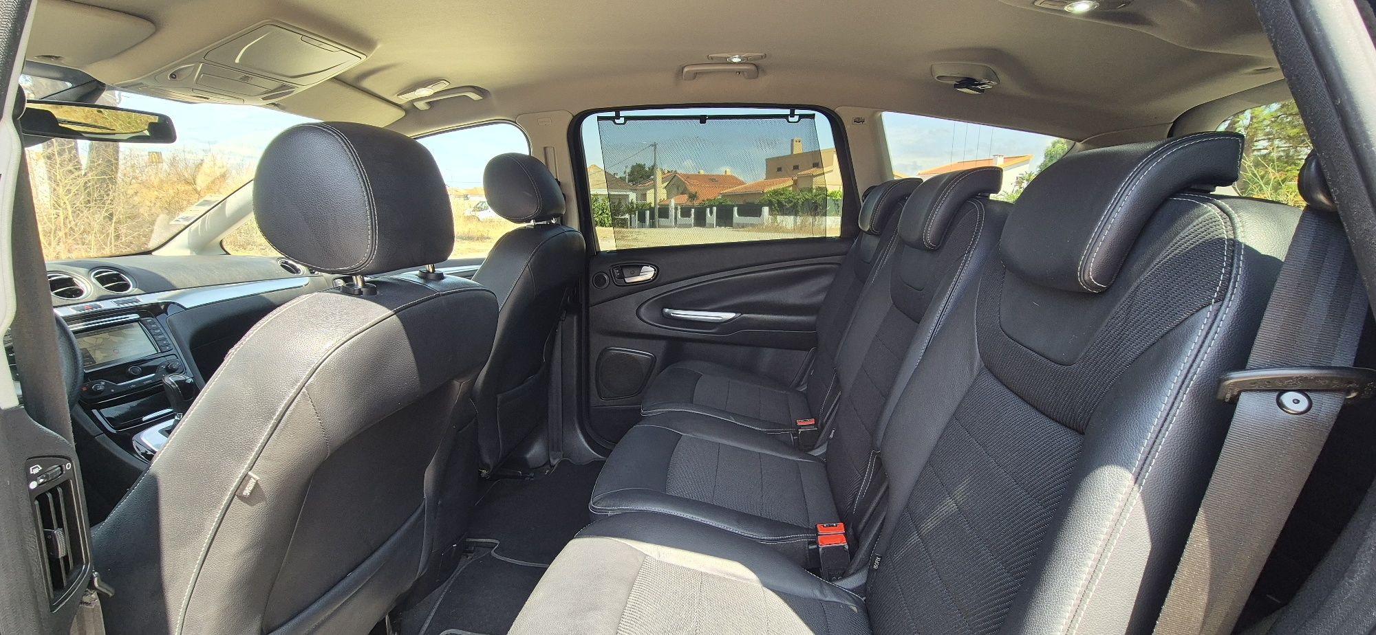 Ford S-Max 2.0TDCi 163cv Titanium AUTOMÁTICA de 2011 NACIONAL com 7 Lu