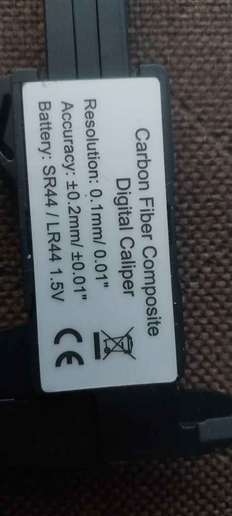 Suwmiarka elektroniczna