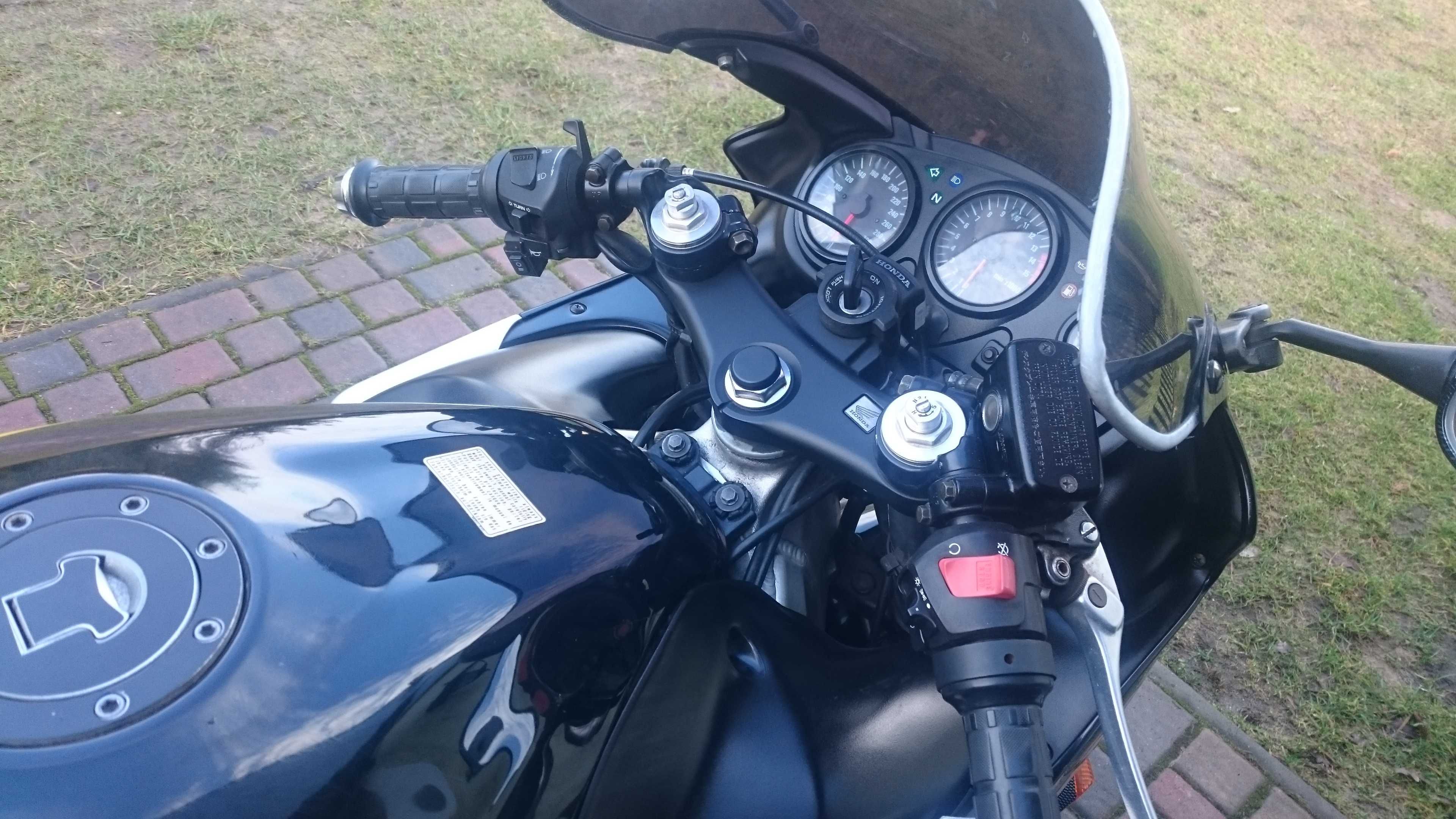 Honda CBR600 F4 A2 nie,przebieg 33TKM Nowe opony grzane manetki Super