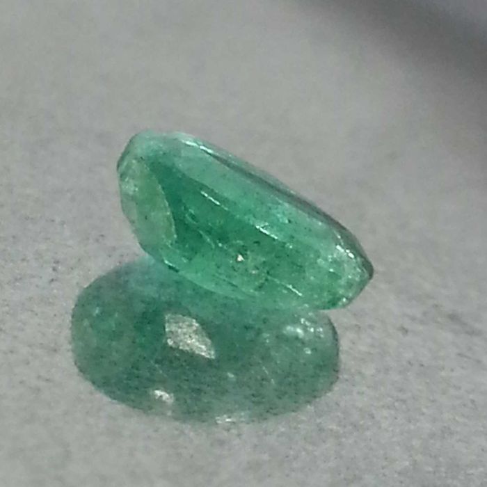 Esmeralda 0.75 ct + certificado IGI