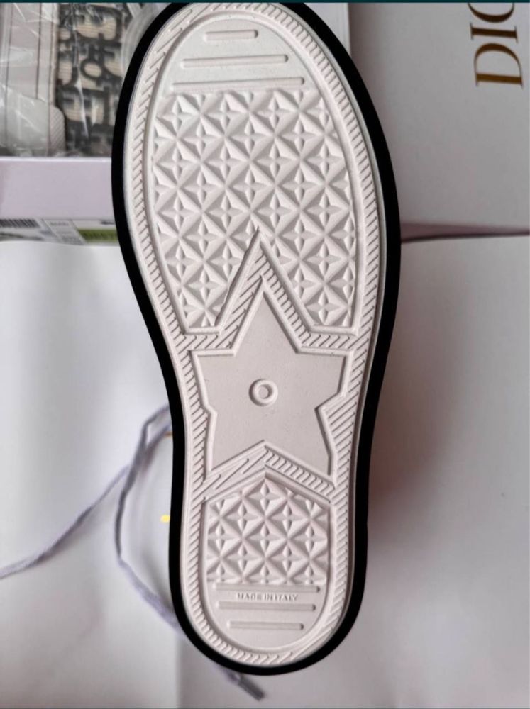 Кеды Dior 38 размер(24см) в наличии