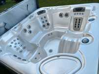 Jacuzzi ogrodowe dla majsterkowicza Hot Spring duzy model ładna niecka
