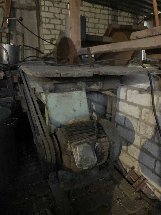 Продам циркулярку, та млин.