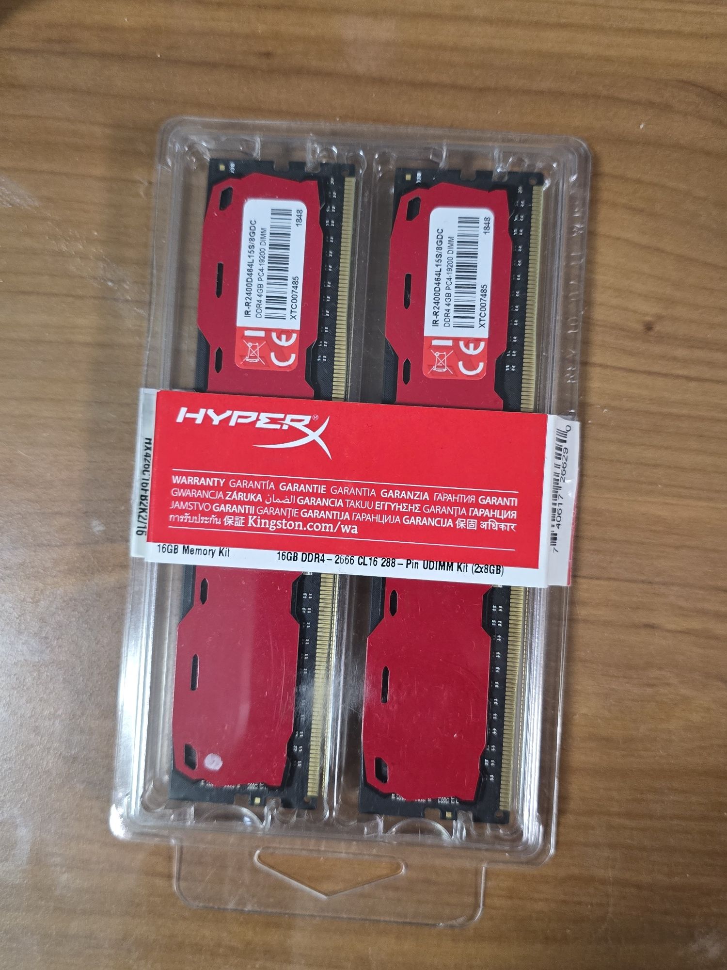 GOODRAM 4 GB DDR4 2400 MHz Iridium Red