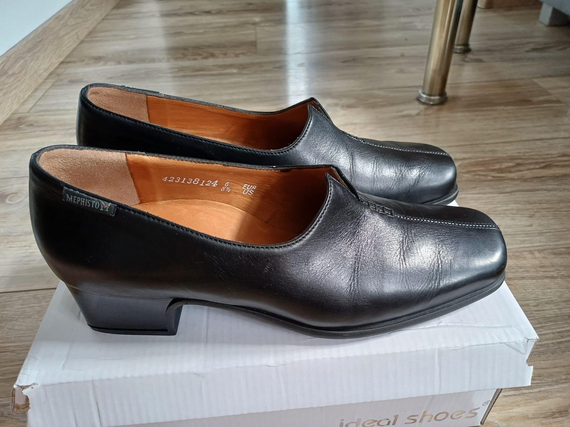 Półbuty czółenka damskie skórzane Mephisto rozm 6 (39).