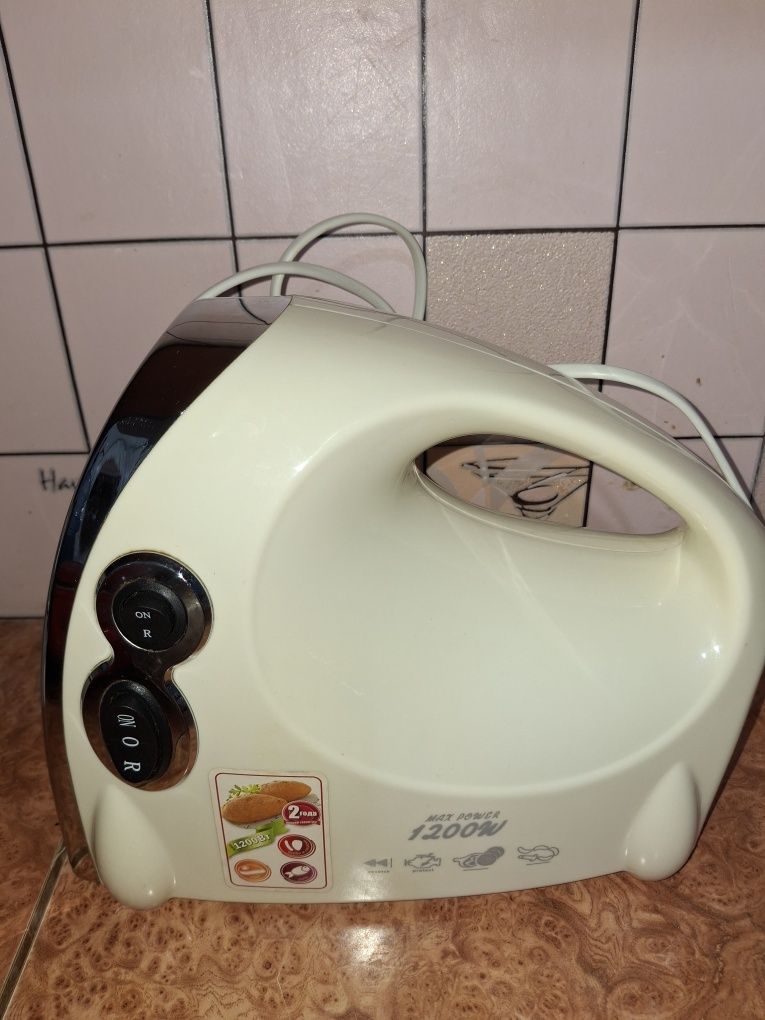 М'ясорубка Saturn ST-FP7093