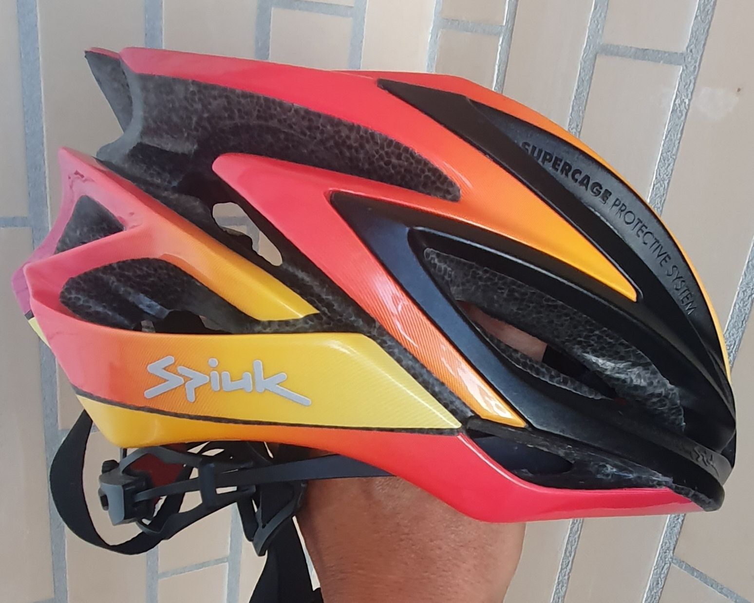 Capacete ciclismo spiuk