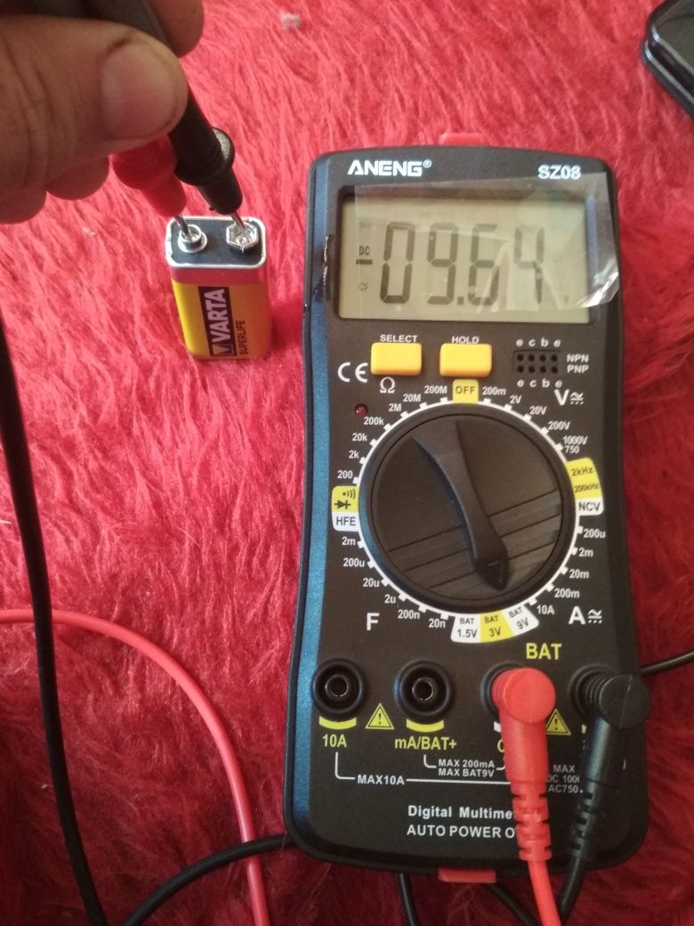 Батарейка Varta 9v крона