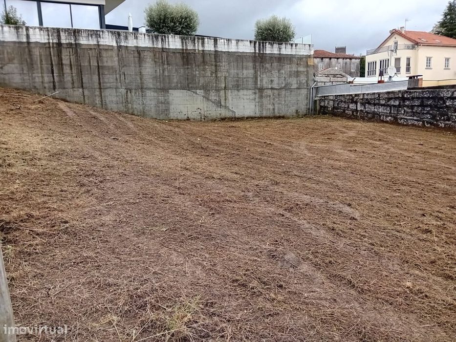 Lote moradia individual  - centro Guimarães