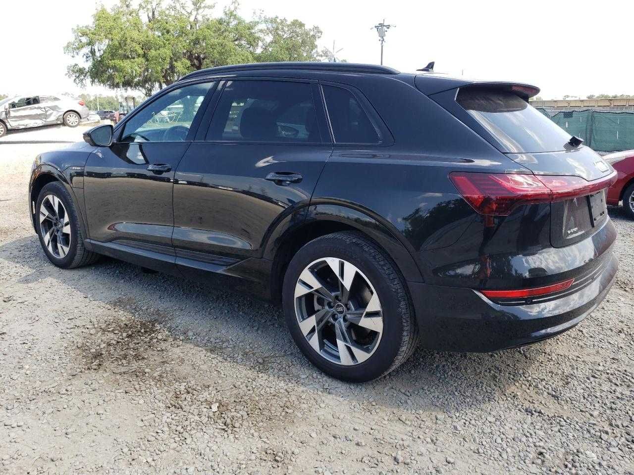 Audi E-tron Premium 2022