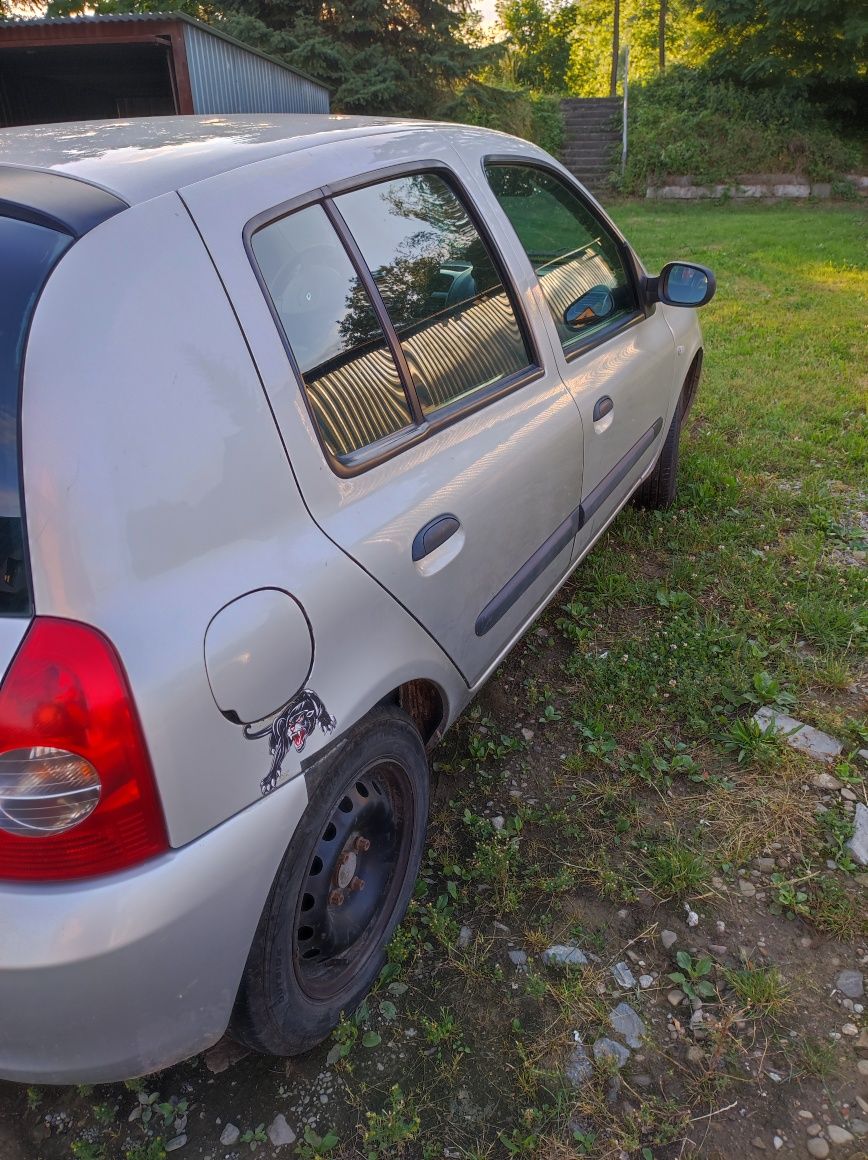 Samochód Renault Clio, 2007