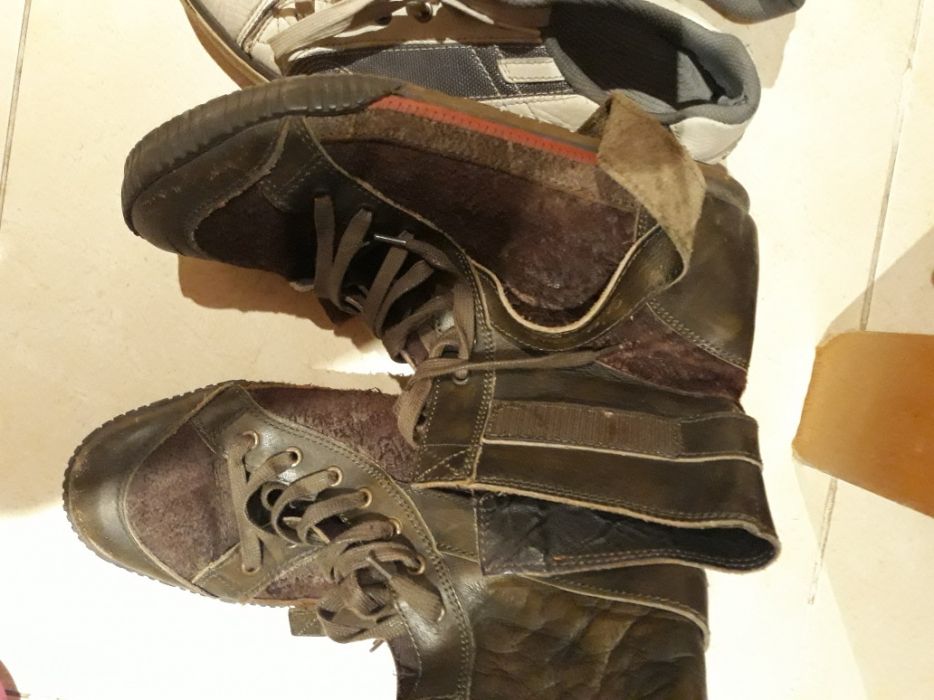 BAIXA PRECO -  Sapatilhas e botins de homem, 42