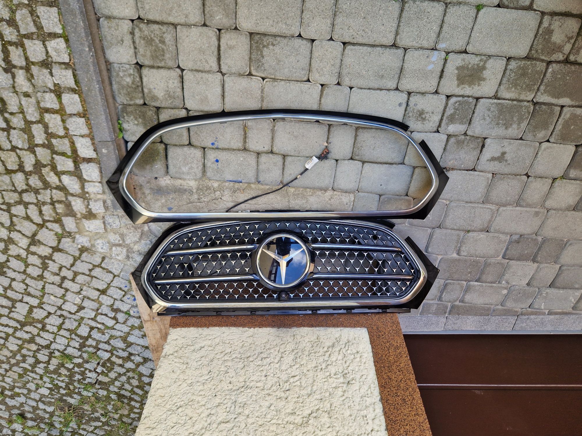 Zderzak Mercedes E klasa W-214 AMG 23