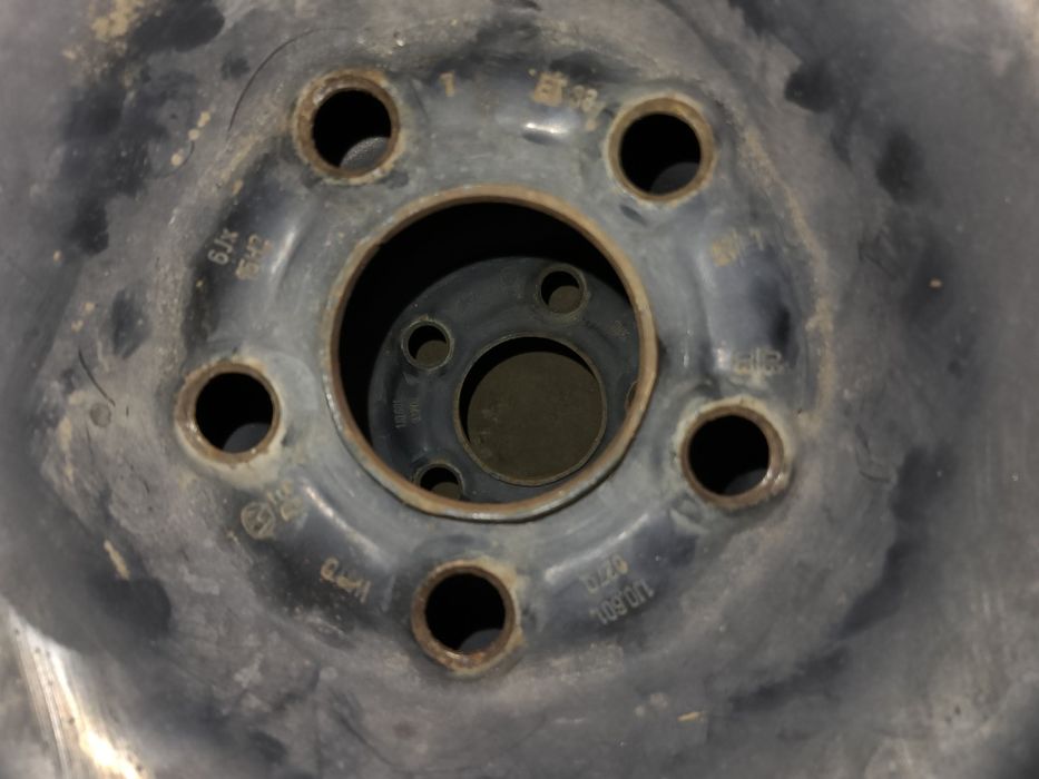 Диски  R15 ауді А3 гольф 4 шкода