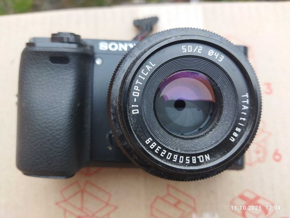 продам фотоаппарат сони 6000 +бонус