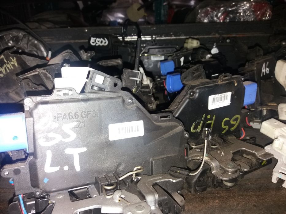 Zamek drzwi golf 5 2005 r .audi.skoda.seat