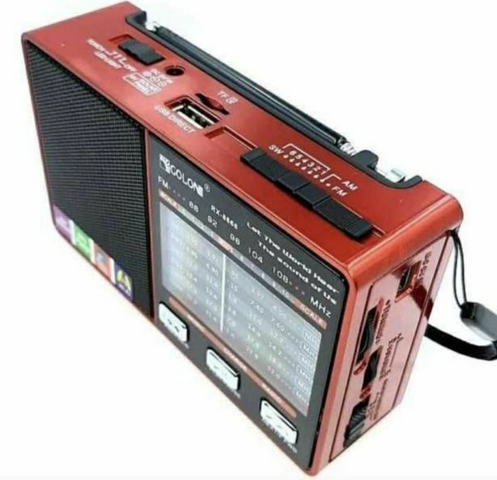 Радіо приймач з Лiхтарем.Новый