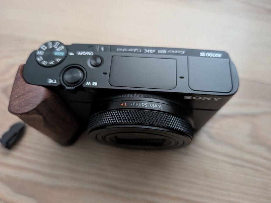 Aparat kompaktowy Sony RX100VII / DSC-RX100M7