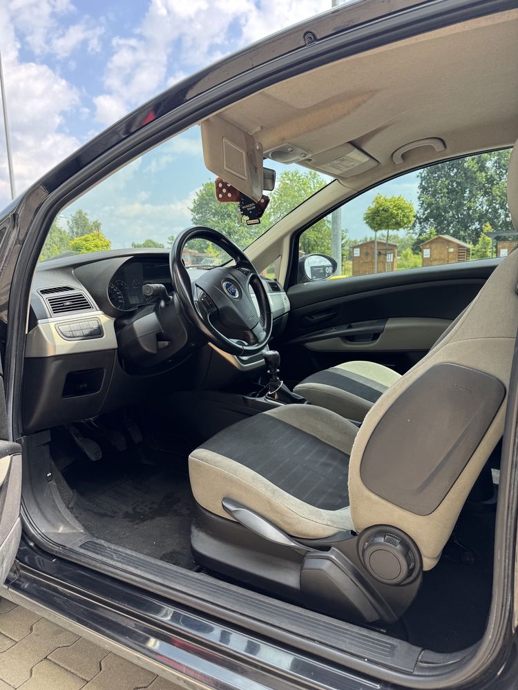 Fiat Grande Punto Giugiaro 1.2 benzyna klimatyzacja 134000