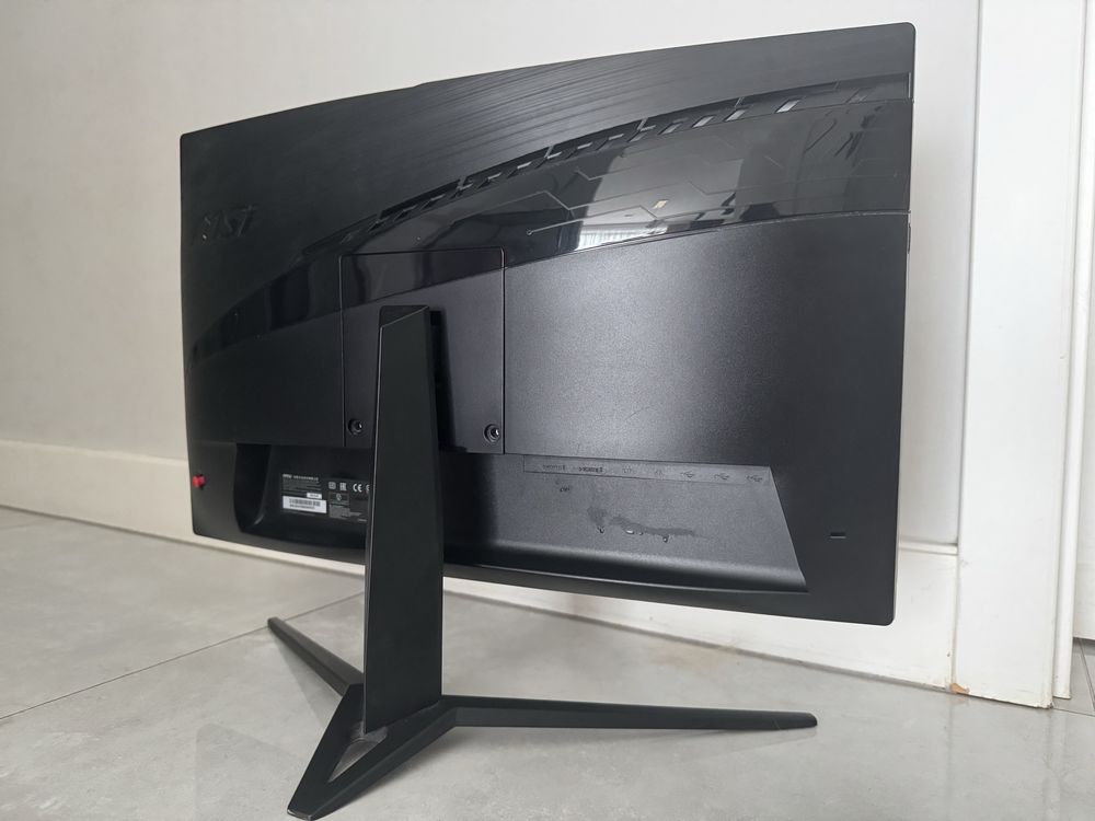 Monitor MSI Optix MAG241C