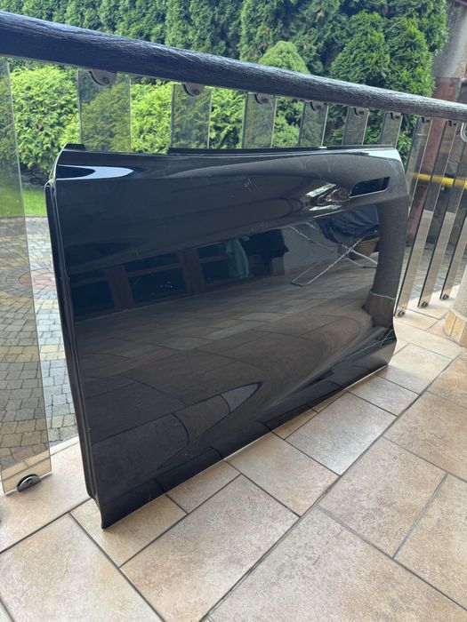 Tesla S plaid. 1750104-00-A