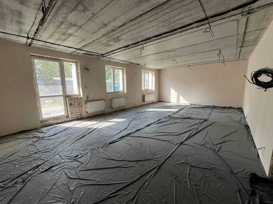 Продаж приміщення 103м2/ Тракторний завод/ Червона лінія/ ЖК Миру